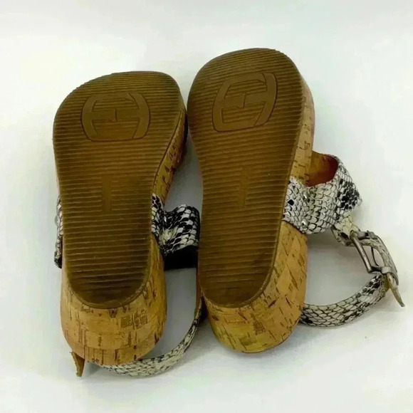 ELLEN TRACY WEDGE  SANDALS - Picture 4 of 4